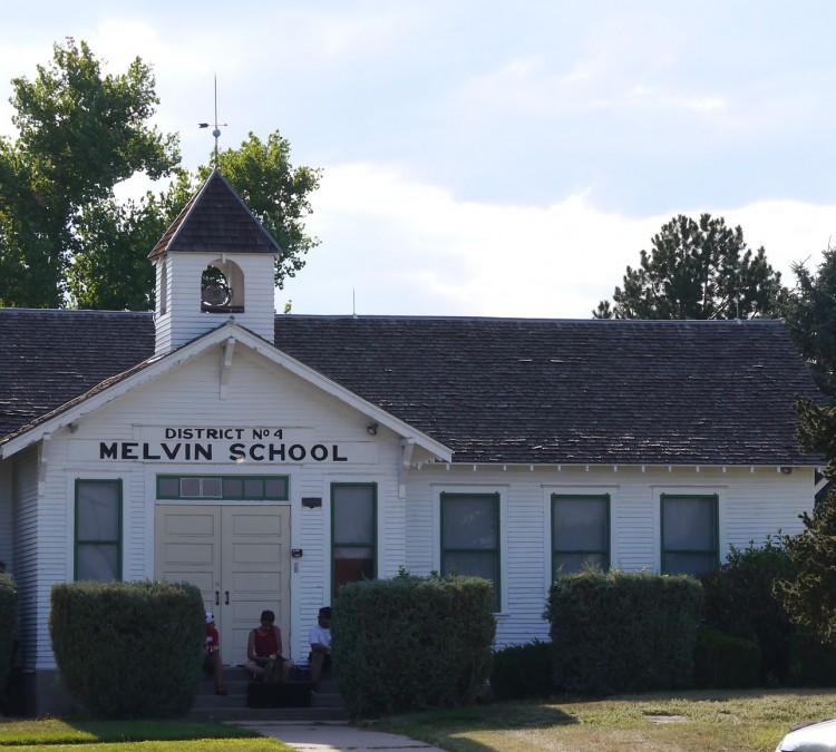 melvin-schoolhouse-museum-library-photo
